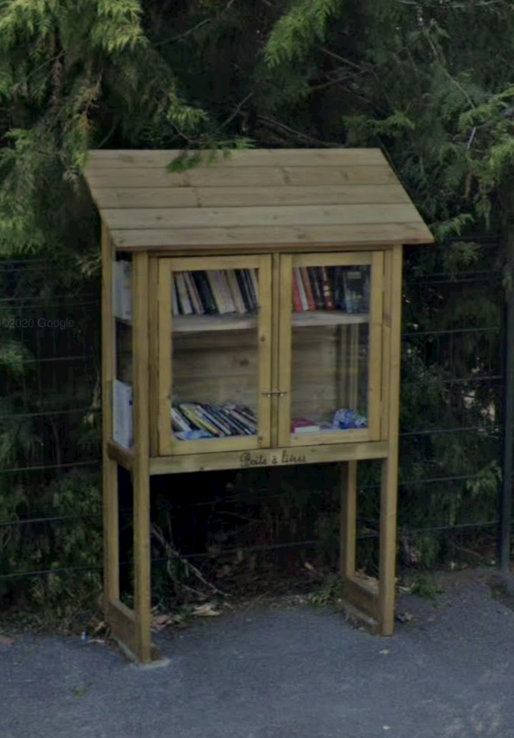Boîte à livres - Librairie à Saint-Maur-des-Fossés