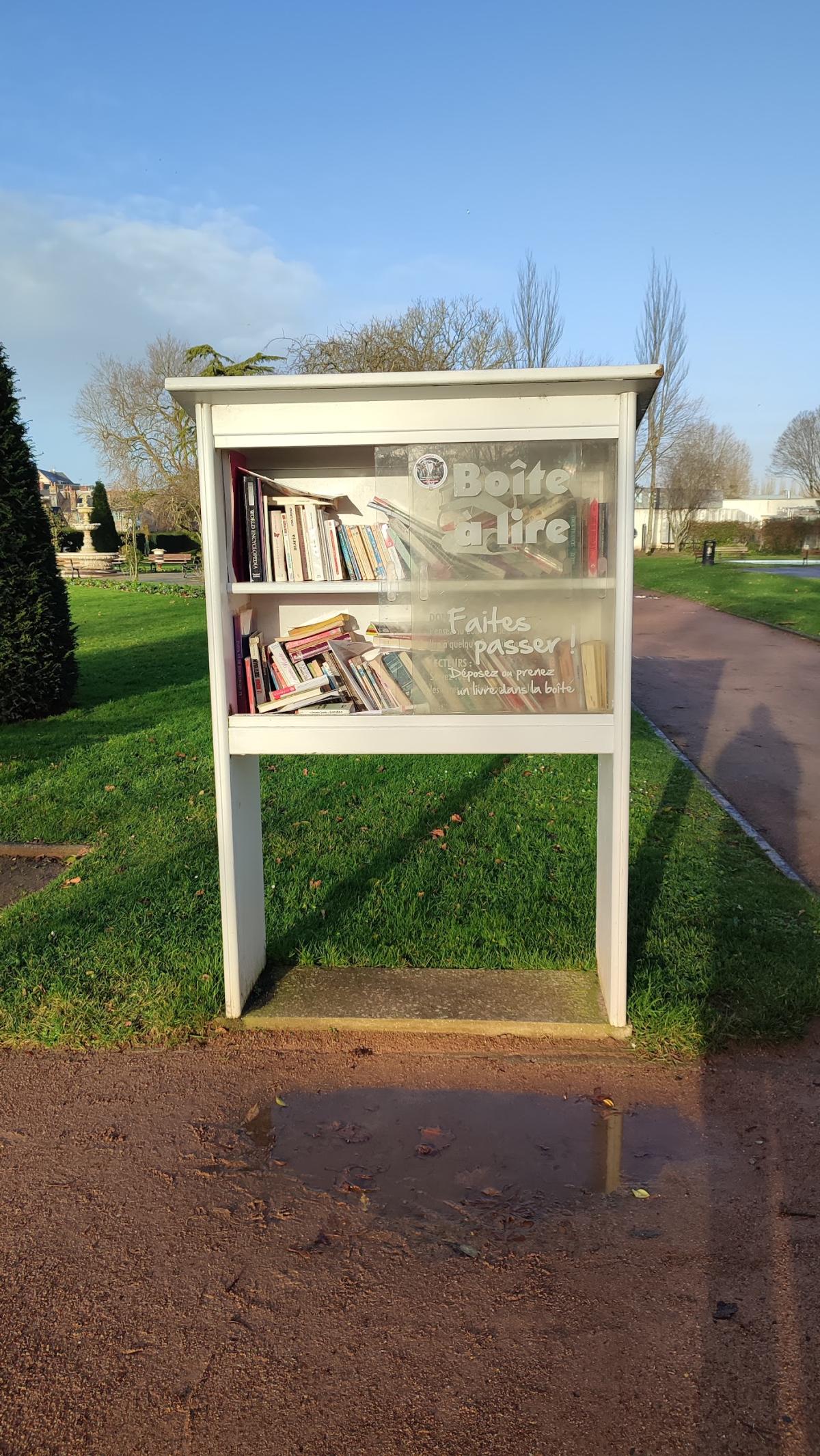 Boîte à Livres Jardin des Retrouvés - Librairie à Honfleur