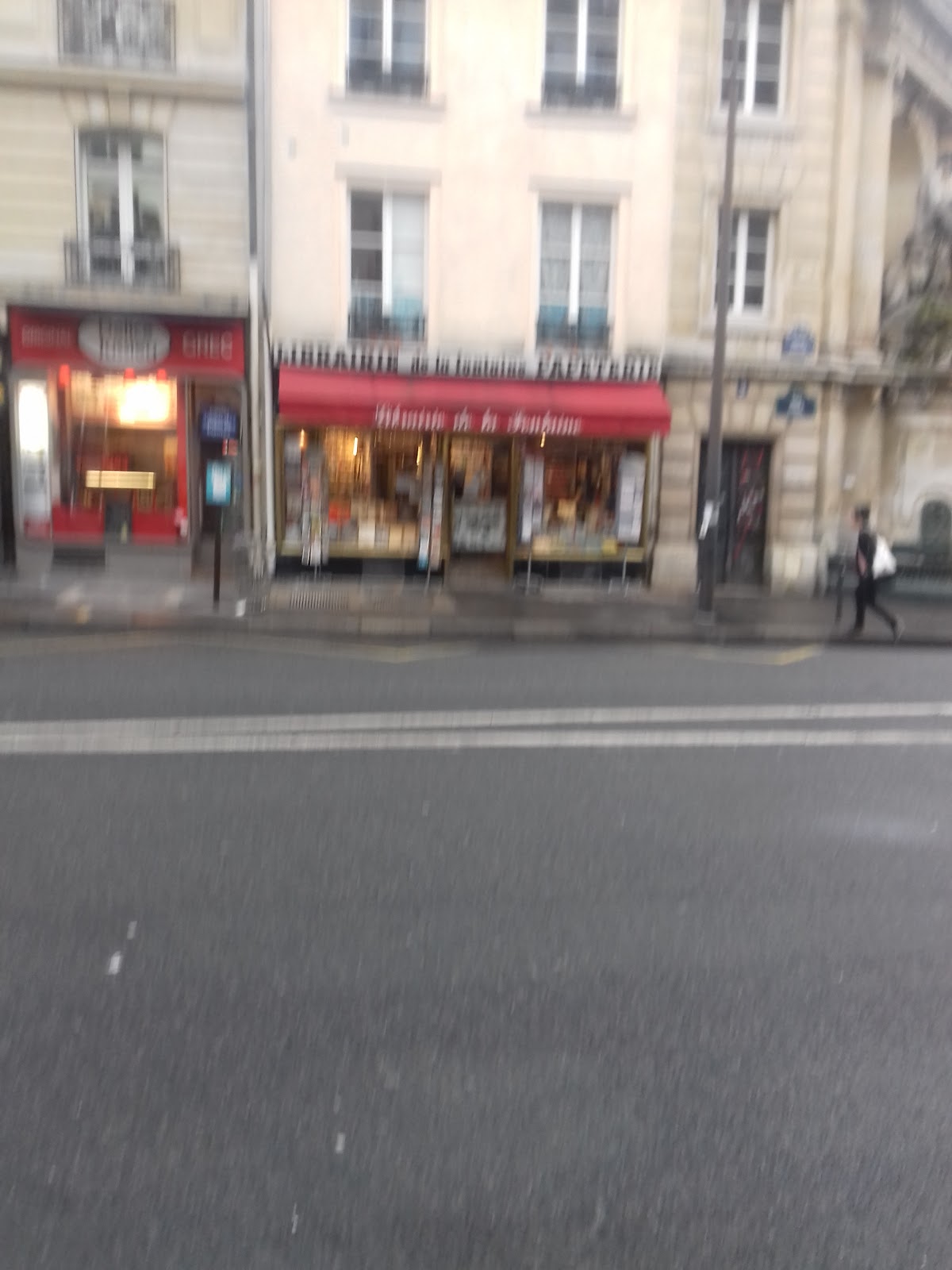 Librairie de la Fontaine