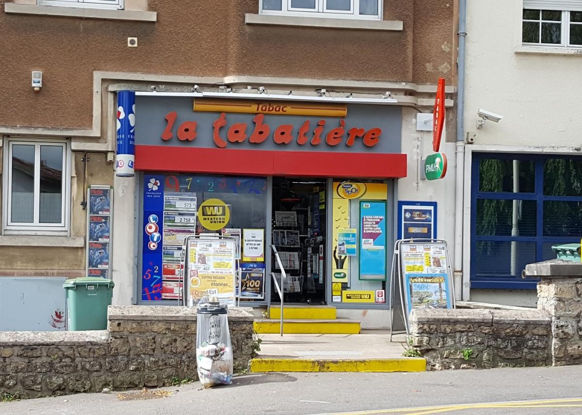LA TABATIERE