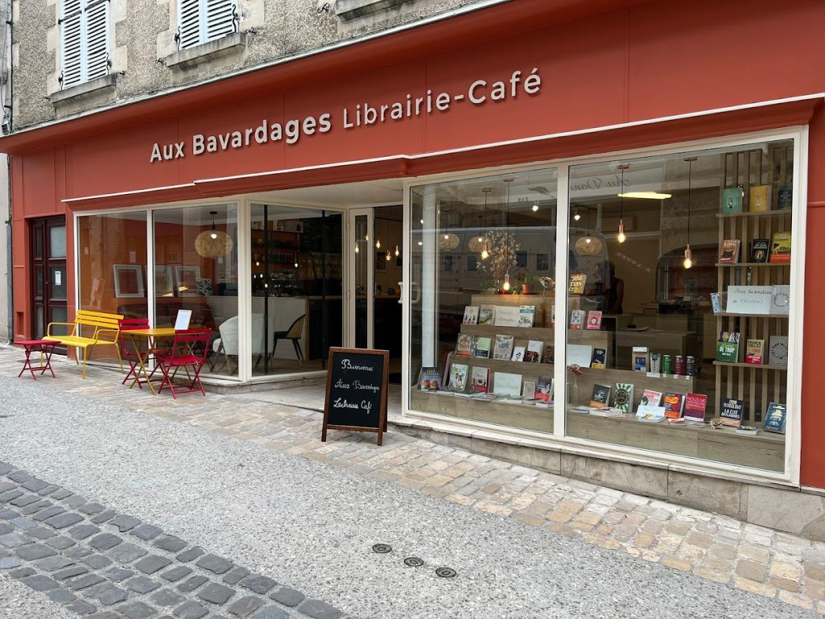 Aux Bavardages Librairie-café de spécialité