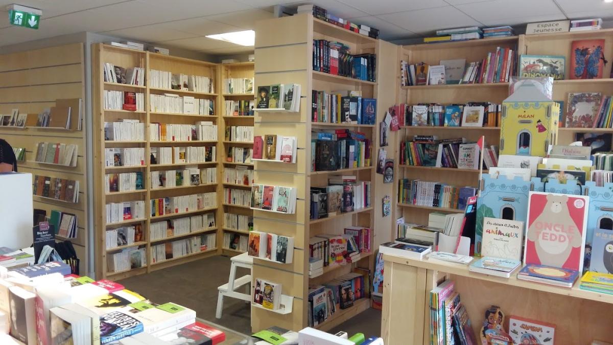 Librairie Entre les Lignes Chantilly