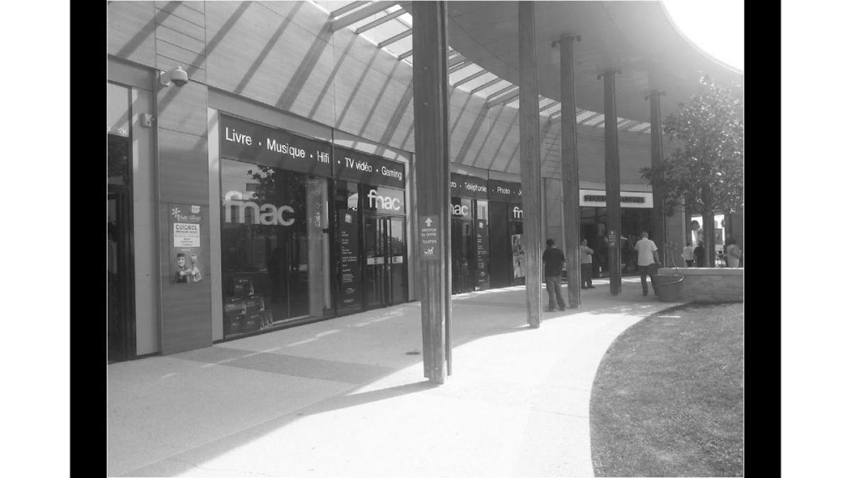 FNAC Thiais