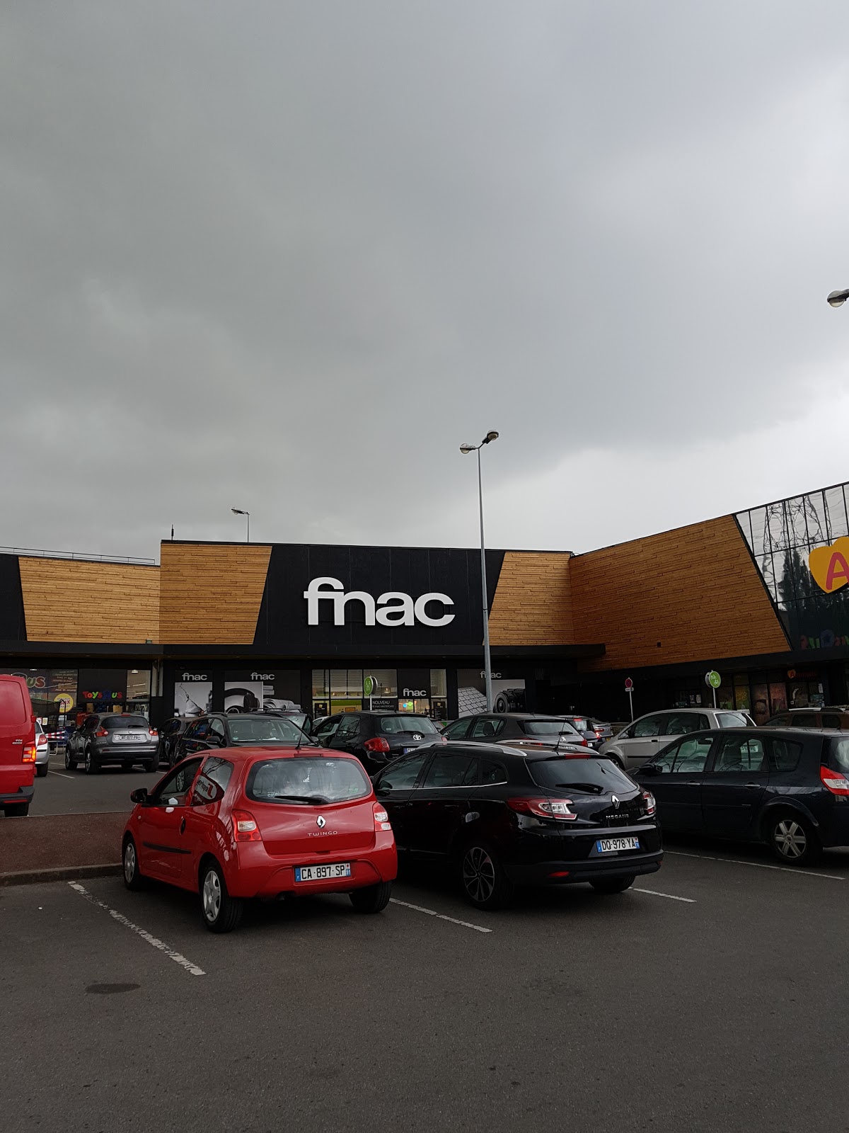 FNAC Villebon