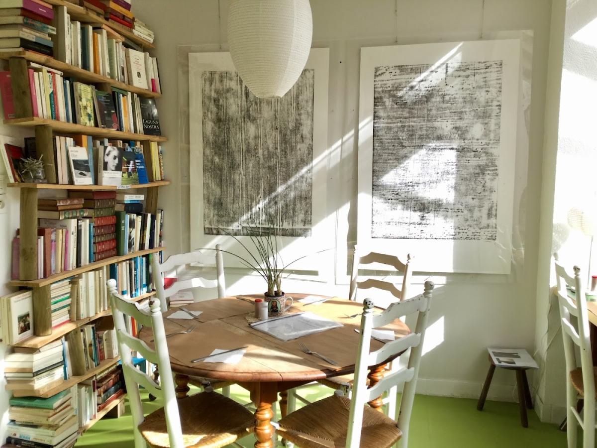 Book'n'billig crêperie bouquinerie service continu