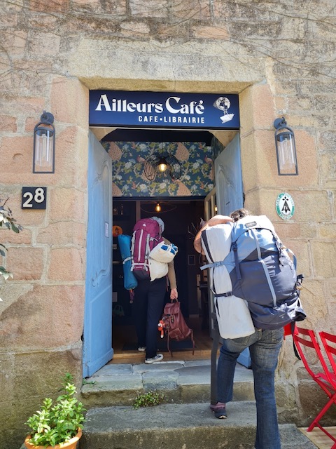 Ailleurs Café - Café Librairie