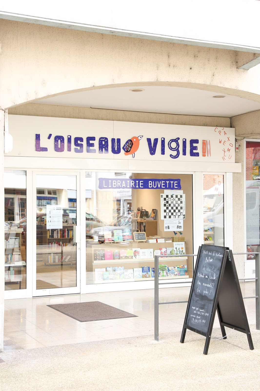 L Oiseau Vigie librairie buvette