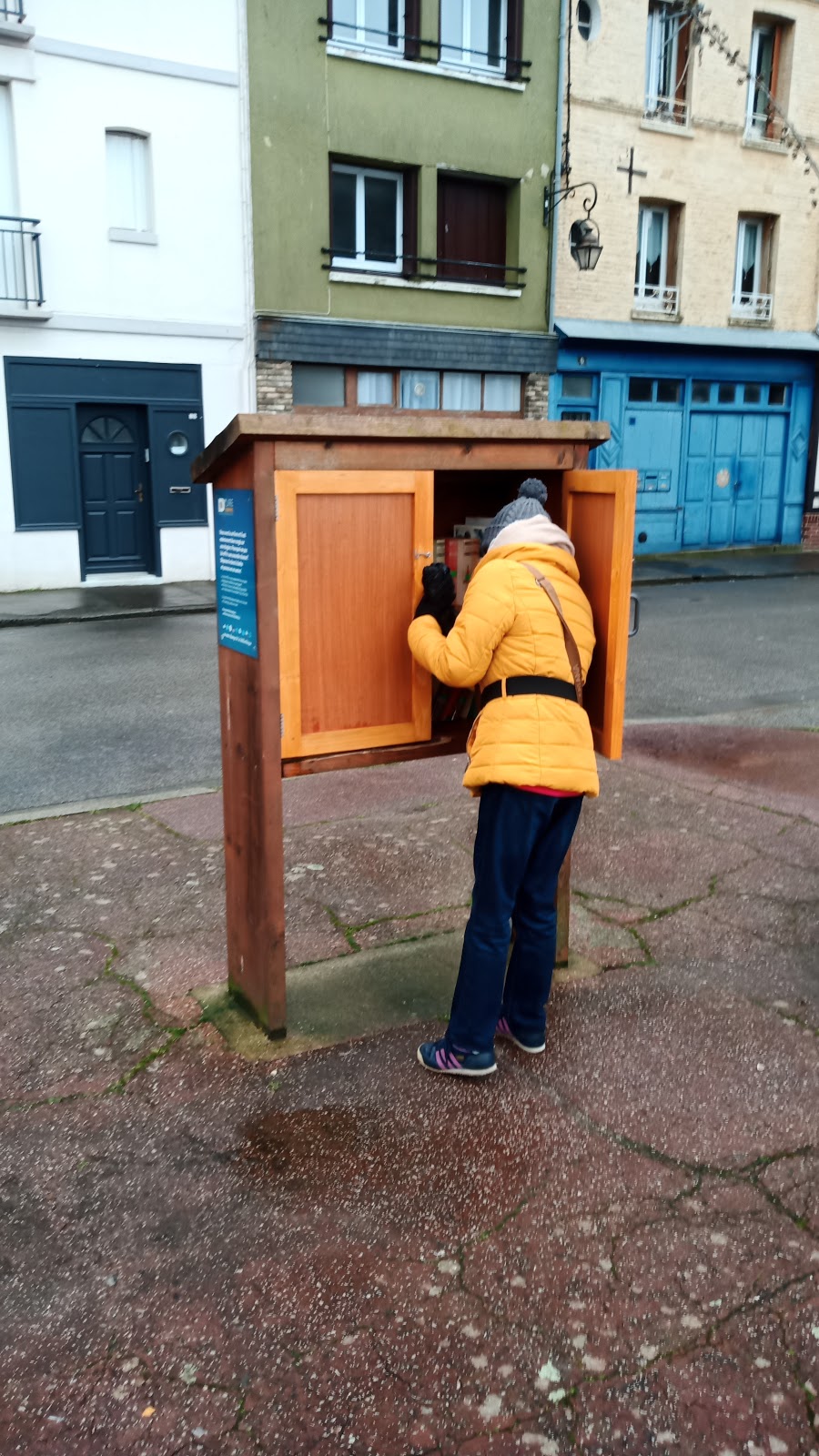 Boîte à livres ''D'LIRE DIEPPE''