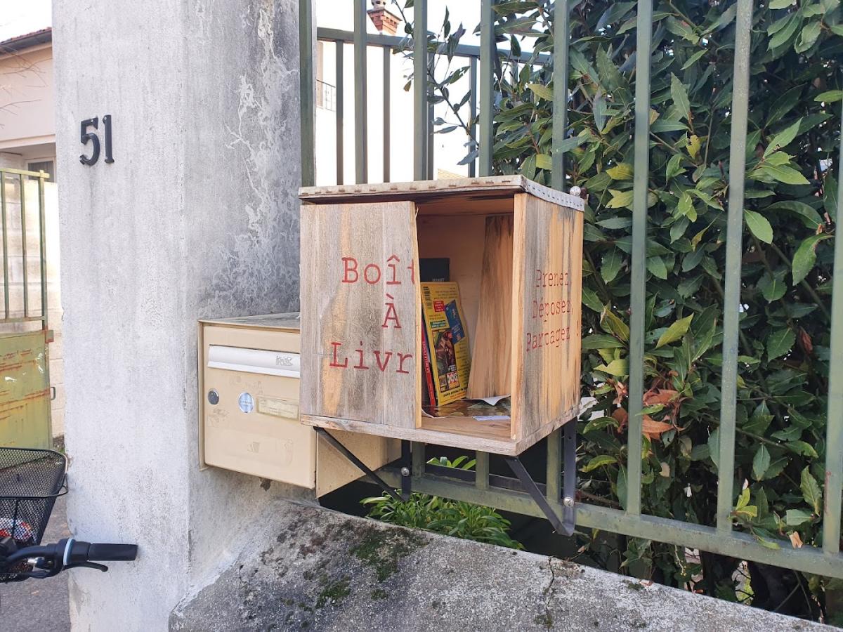 Boîte à livres Louis BRAILLE