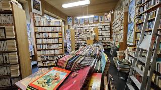 Librairie Au Marché du Livre 0