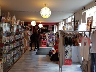 Librairie L'Antre Du Manga 1