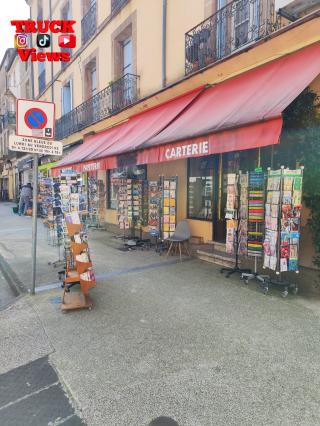 Librairie LA FEUILLE 0