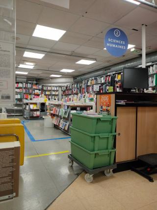 Librairie Librairie Sauramps Comédie 0