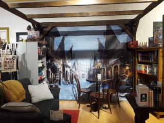 Librairie Les Quatre Chemins 0