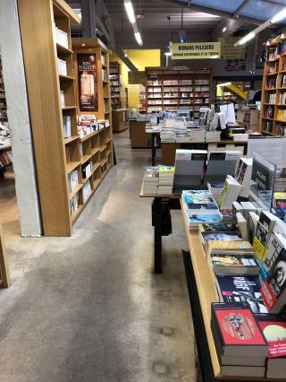 Librairie Ombres Blanches 0
