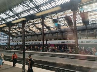 Librairie FNAC Paris - Gare de Lyon 0