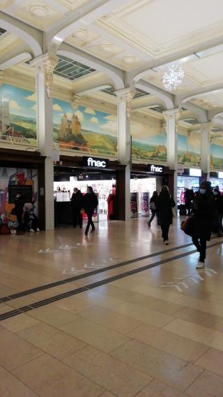 Librairie FNAC Paris - Gare de Lyon 0