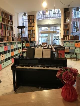 Librairie Le Croquenotes 2