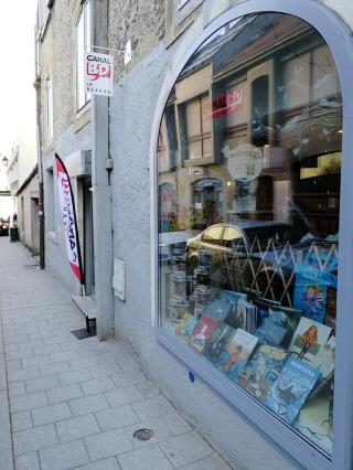 Librairie Vannolles-BD-Mangas 0