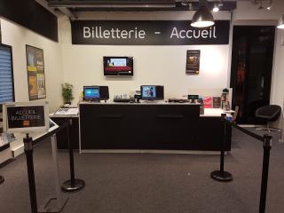 Librairie FNAC Avignon - Le Pontet 0