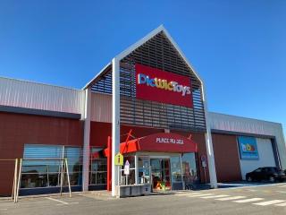 Librairie Smyths Toys Beauvais 0