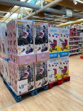 Librairie Smyths Toys Beauvais 0