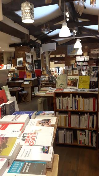 Librairie Librairie Terra Nova 0