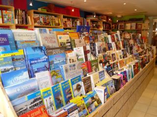 Librairie LA CABANE AUX LIVRES 1