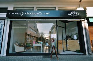 Librairie Fracas : Librairie indépendante ¬ Atelier de céramique ¬ Café 0