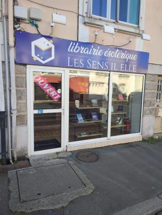 Librairie LES SENS IL ELLE 0