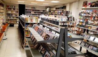 Librairie Le Disquaire (qui bouquine) 0