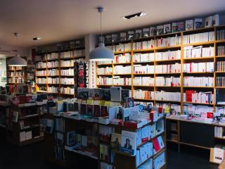 Librairie les mots et les choses 0