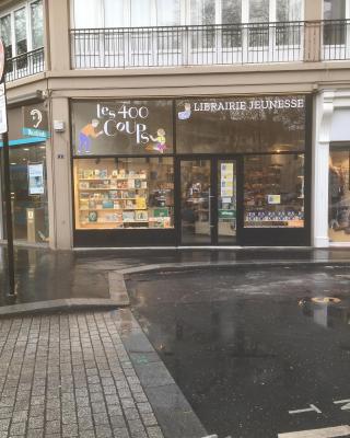 Librairie Les 400 coups - Librairie jeunesse 0