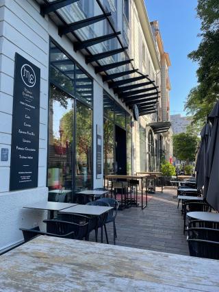 Librairie Engel's Coffee 0