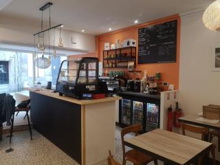 Librairie Aux Bavardages Librairie-café de spécialité 0