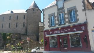 Librairie Le Quai Des Flaneurs 0