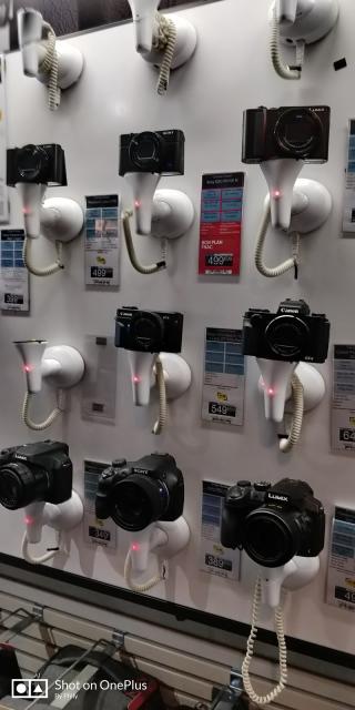 Librairie FNAC Cannes 0