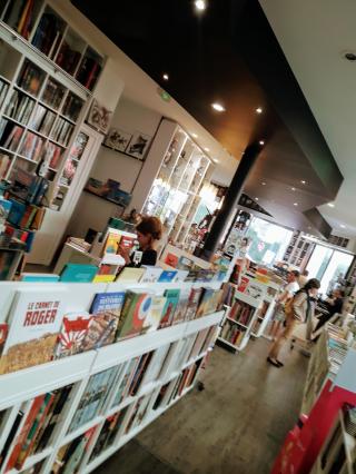 Librairie Au Repaire des Héros 2