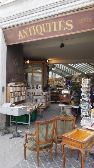 Librairie Au Facteur Cheval 0