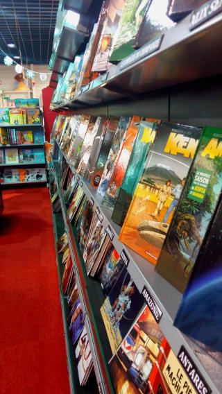 Librairie SARL NAT BOOK - ROUGE PAPIER OZOIR 0