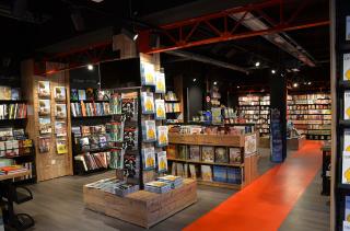 Librairie Charlemagne Jeunesse & BD 0