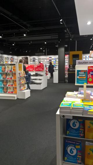 Librairie FNAC Montluçon 0