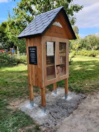 Librairie Cabane a livres 0