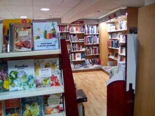 Librairie Librairie Papeterie Surre MAJUSCULE 1