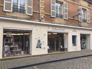 Librairie À Livre Ouvert 0