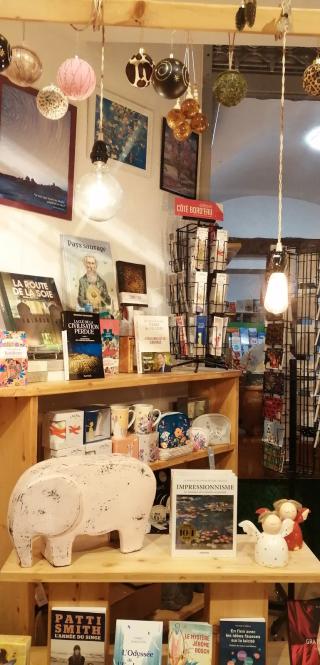 Librairie Librairie L'Esprit Livres 0