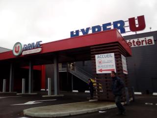 Librairie Hyper U et Drive 0