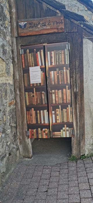 Librairie Boîte à livre 0