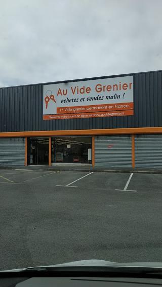 Librairie Au Vide Grenier Reims 0