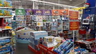 Librairie Smyths Toys Troyes 1